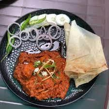 2 Rumali Roti, Tawa Chaap Gravy & Salad